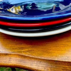 Set of 4 Fiesta Ware dinner plates red, white and blue